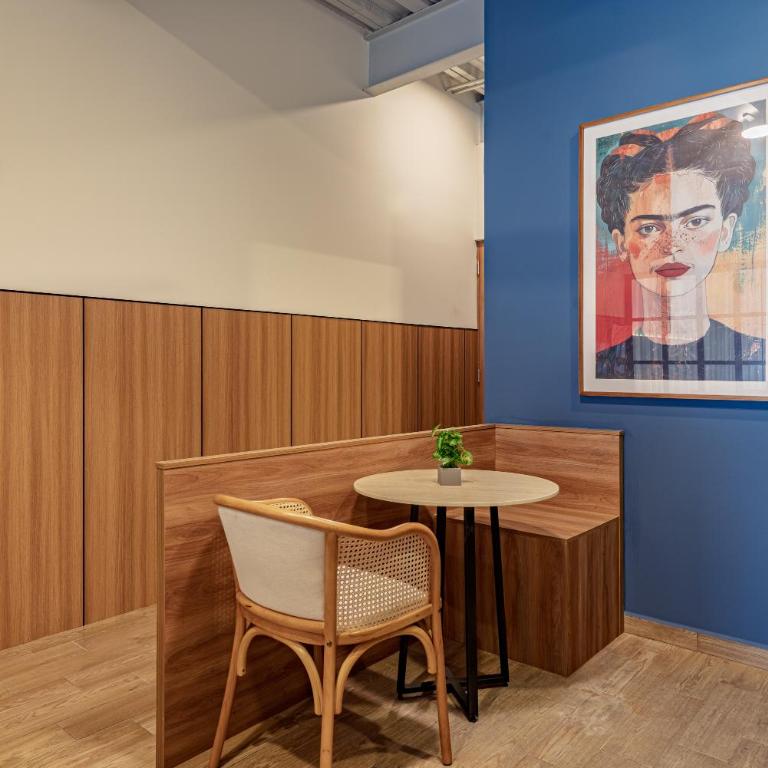 Casa by Frida Kahlo - Studio - 13