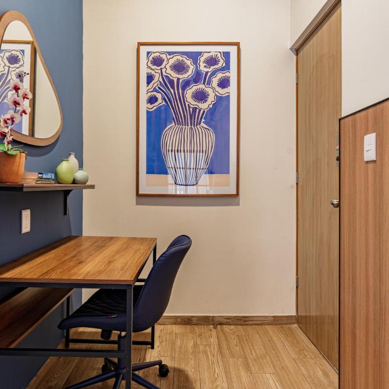 Casa by Frida Kahlo - Studio - 22
