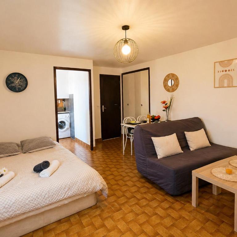 Studio des Abeilles - Centre, Parking & Vue - Studio - Vue sur Montagne - 3