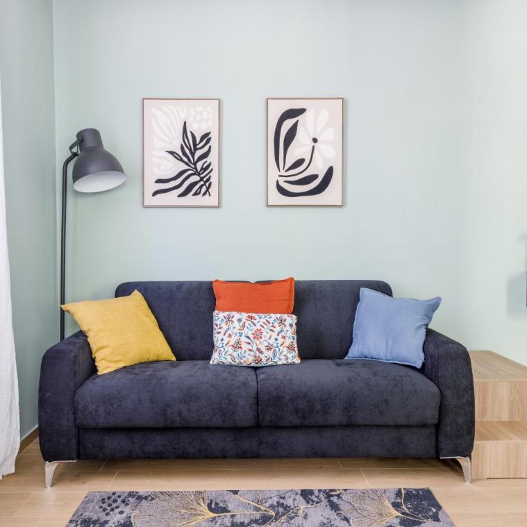 Residence Campo Dei Fiori Free Parking and WiFi - Appartamento Premium con 3 Camere da Letto e Balcone - 56