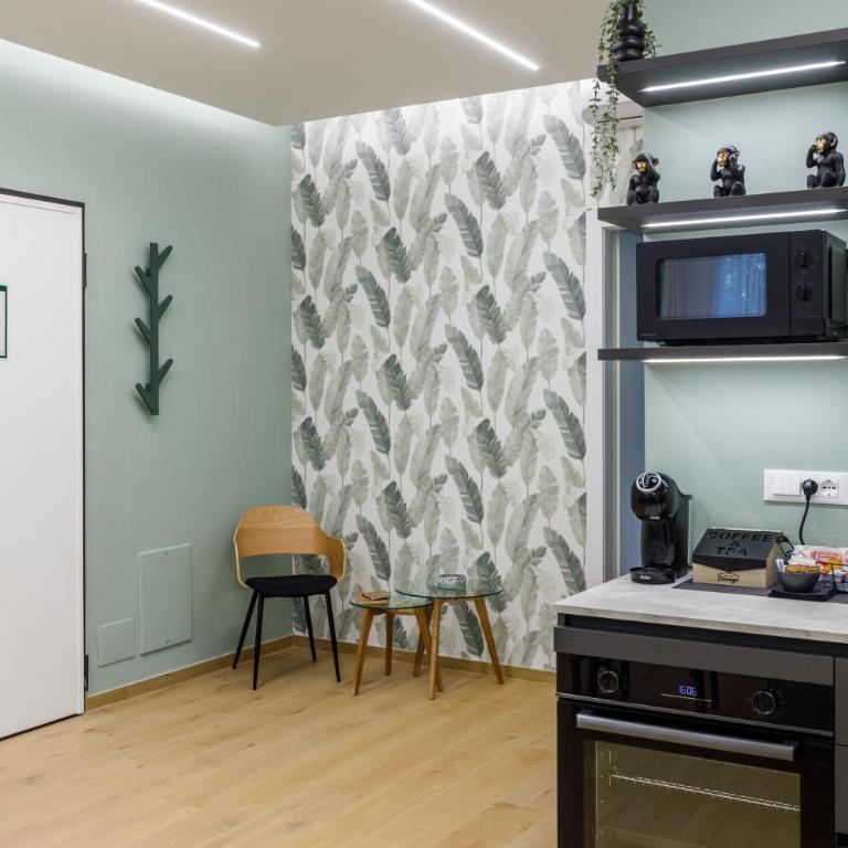Residence Campo Dei Fiori Free Parking and WiFi - Appartamento Premium con 3 Camere da Letto e Balcone - 49