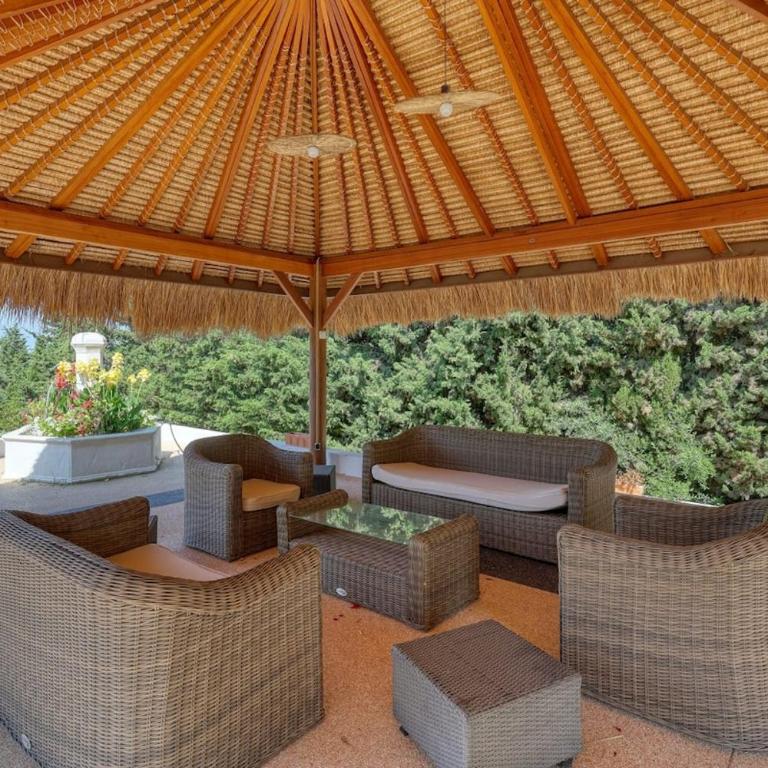 Location de Villa Sanary Sur Mer Piscine et Jardin Vue Mer Panoramique - Villa 1 Chambre - 25