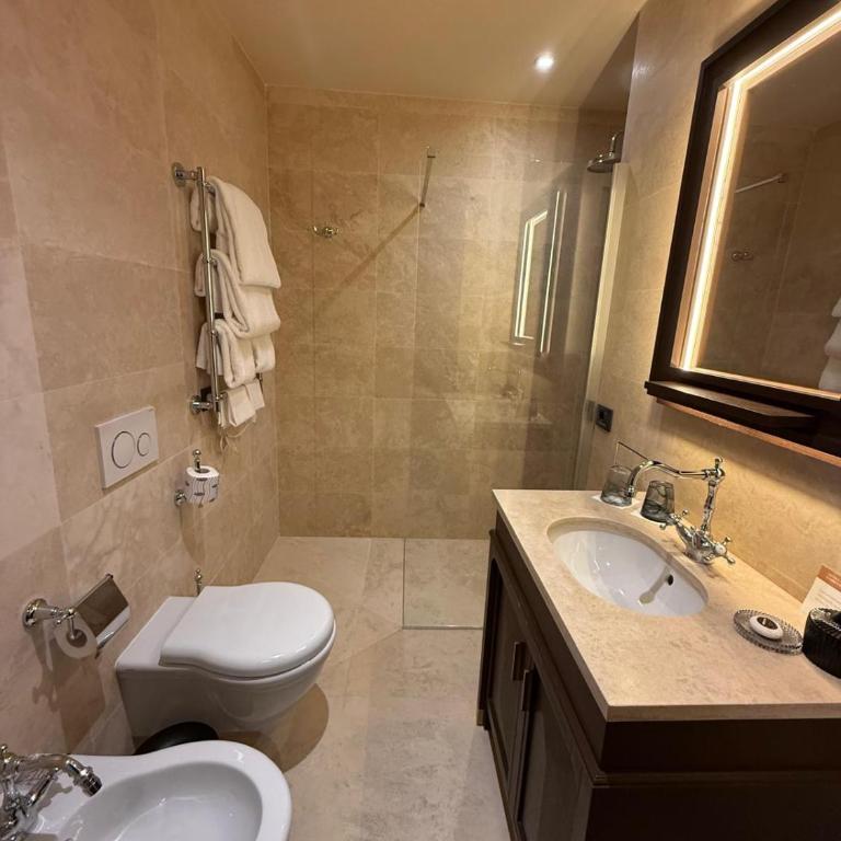 Palazzo Gambirasi Aparthotel Roma - Suite King - 2