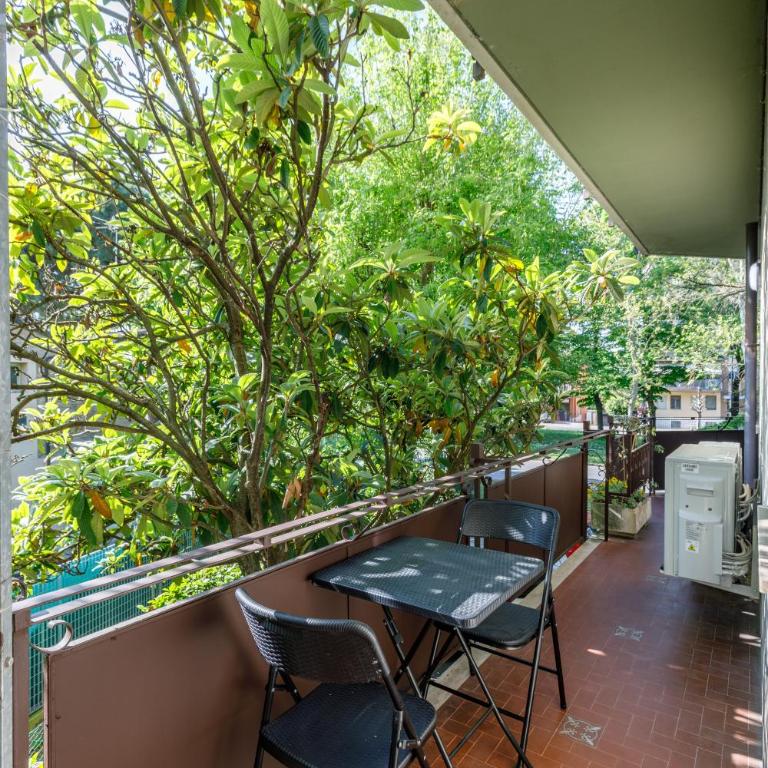 Residence Campo Dei Fiori Free Parking and WiFi - Appartamento Premium con 3 Camere da Letto e Balcone - 66