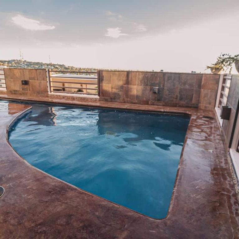 Oceanview 4BR Retreat steps from Malecon in La Paz - Apartment - 83