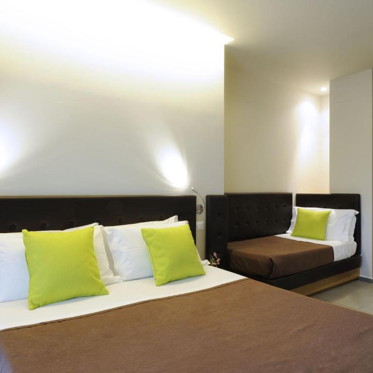 Hotel Concordia - Camera Matrimoniale/Doppia con Letti Singoli con Letto Supplementare - 6