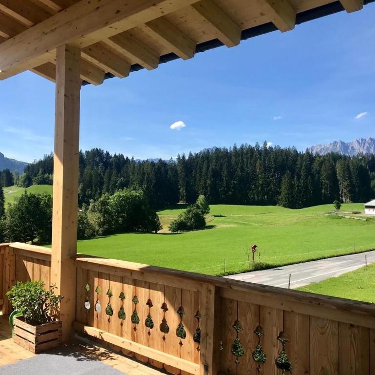 Landhaus Barbara - Two-Bedroom Apartment with Shower - 25