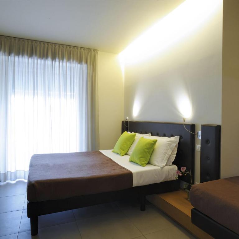Hotel Concordia - Camera Matrimoniale/Doppia con Letti Singoli con Letto Supplementare - 5