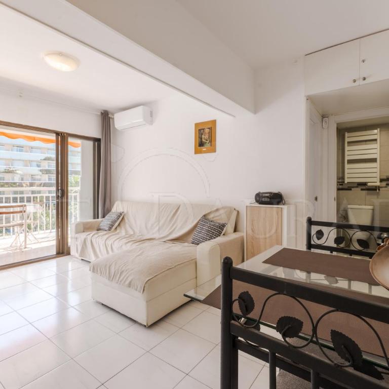 Van gogh - Two-Bedroom Deluxe Apartment with Balcony - 9