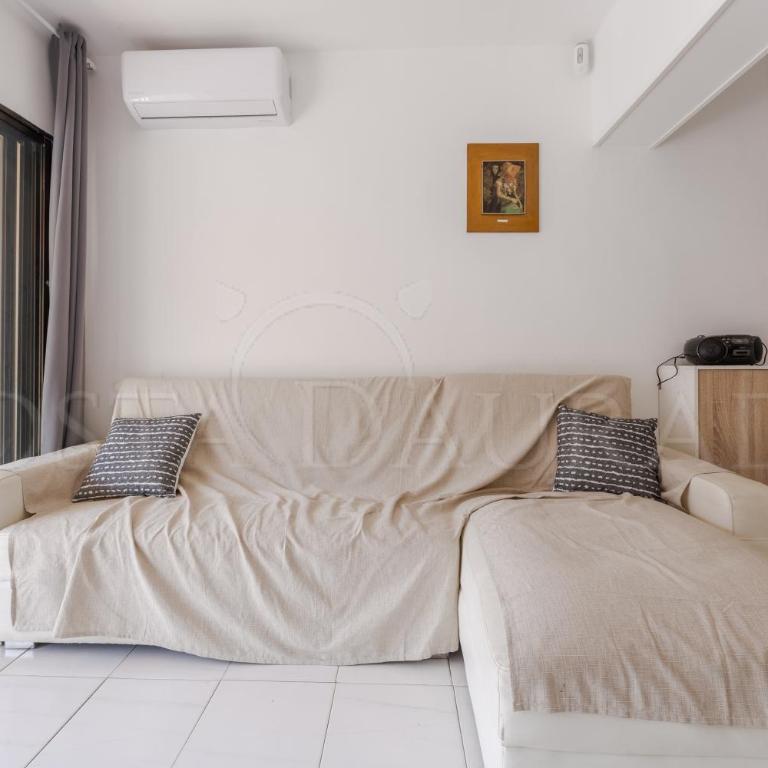 Van gogh - Two-Bedroom Deluxe Apartment with Balcony - 4