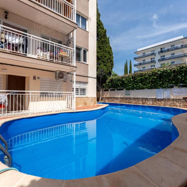Van gogh - Two-Bedroom Deluxe Apartment with Balcony - 23