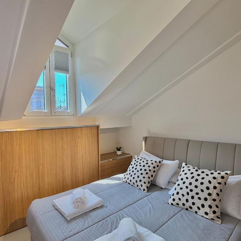 Porta Venezia Three Bedroom Loft - Appartamento Premium con 3 Camere da Letto e Balcone - 11