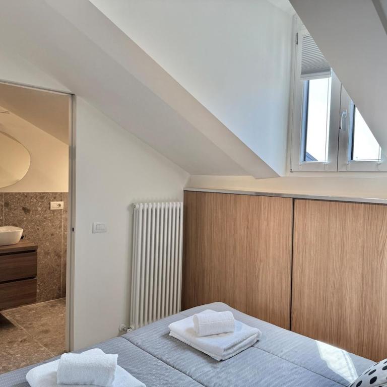 Porta Venezia Three Bedroom Loft - Appartamento Premium con 3 Camere da Letto e Balcone - 14