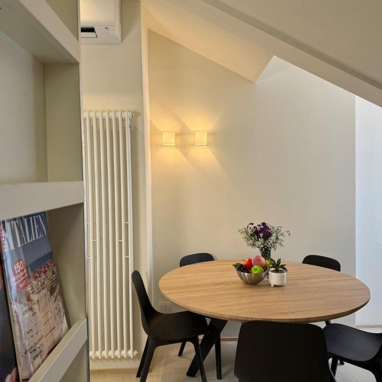 Porta Venezia Three Bedroom Loft - Appartamento Premium con 3 Camere da Letto e Balcone - 8