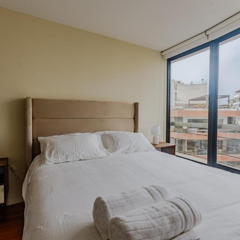 Modern apartment in Miraflores near Larcomar - Vacation Home - 11
