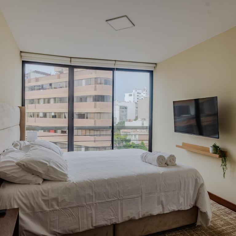 Modern apartment in Miraflores near Larcomar - Vacation Home - 17