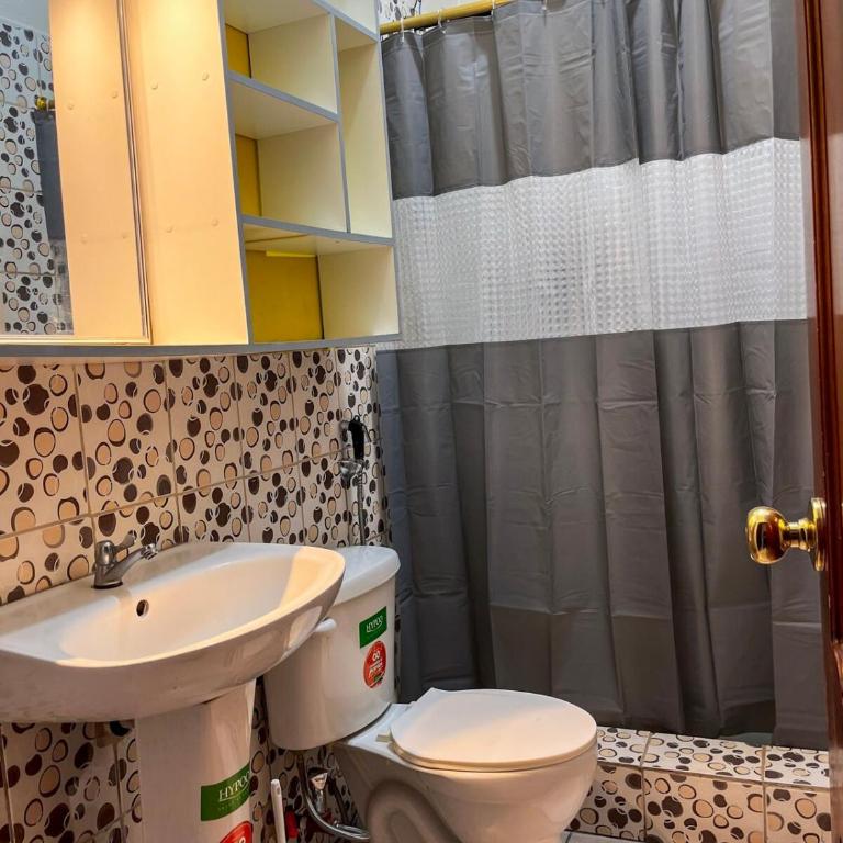 Suite completa con jardin y parqueo privado - One-Bedroom Apartment - 8