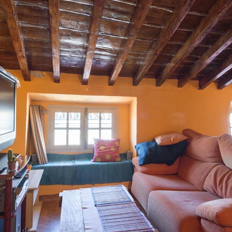 Buhardilla en centro histórico - Two-Bedroom House - 2