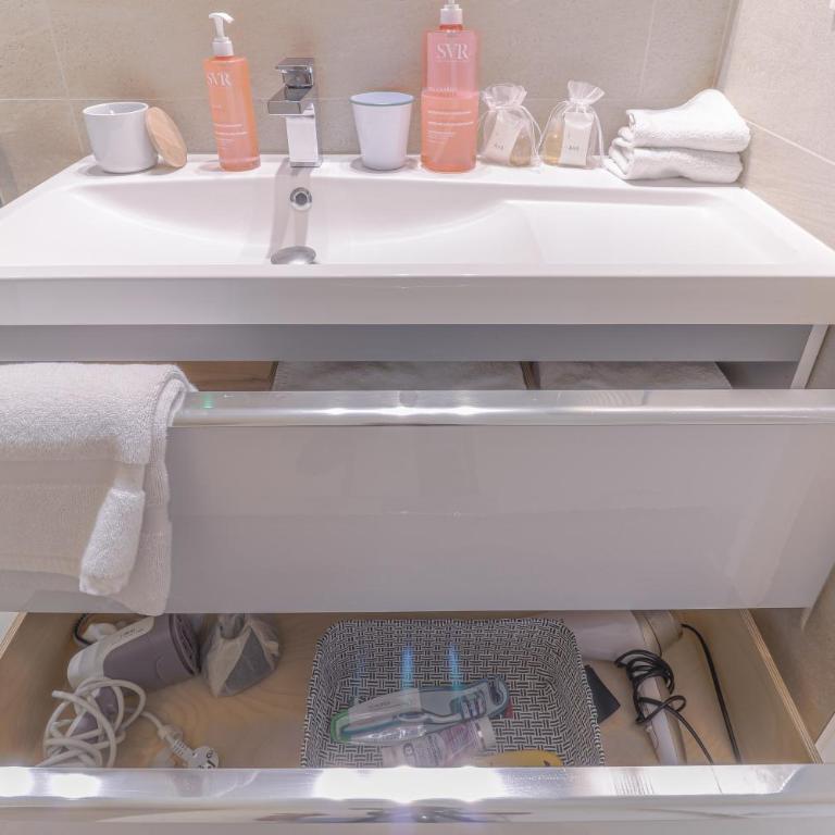 Perfect Appart Living-Staying in Paris - Sun & Eiffel Tower - Appartement 1 Chambre - 17
