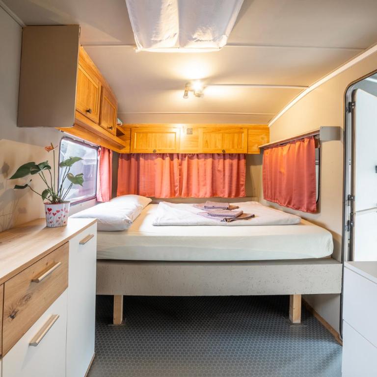 Camping Italia 90 Caravans - Roulotte - 8