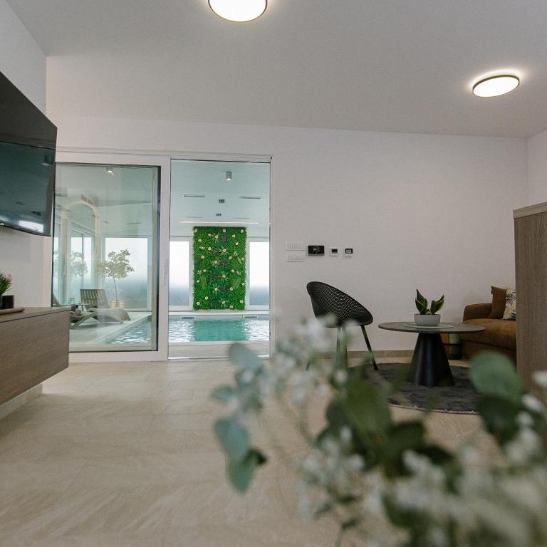 Villa Ben Aqua - Two-Bedroom Villa - 10