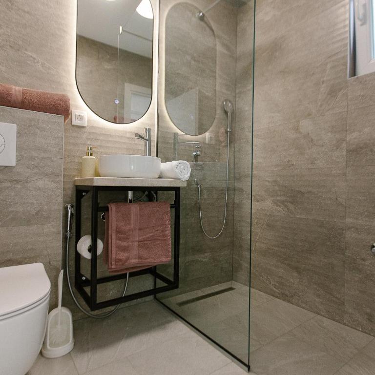 Villa Ben Aqua - Two-Bedroom Villa - 11
