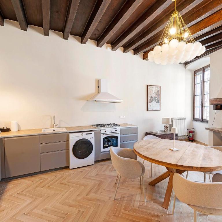 Penthouse In The Heart of Town - Casa con 2 Camere da Letto - 10