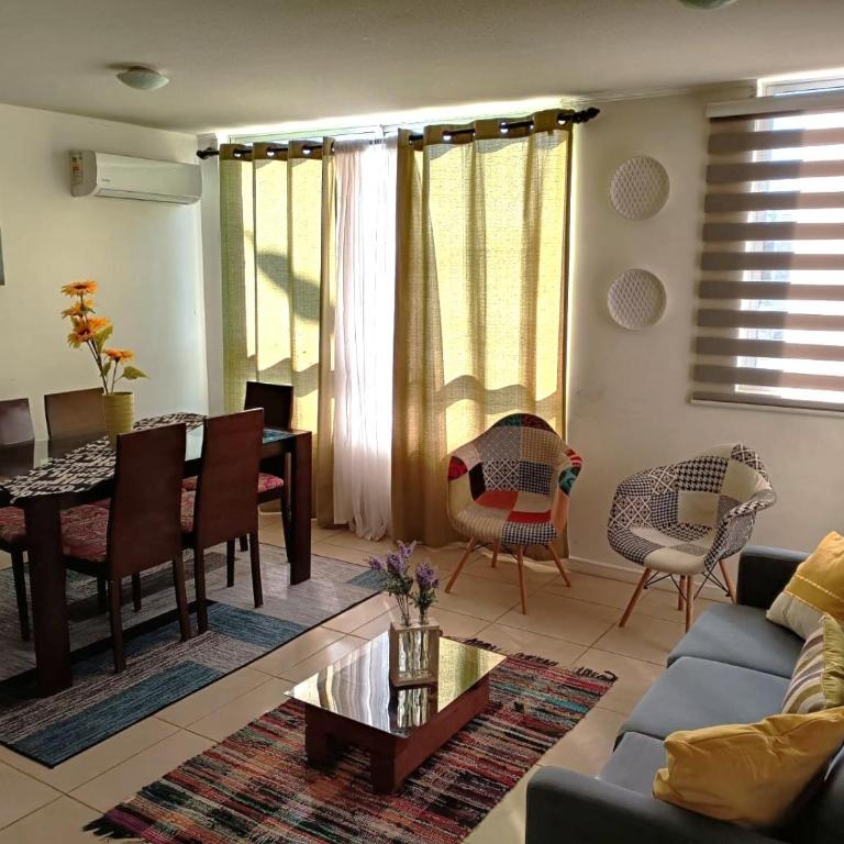 A pasos de Ruta Cinco y Universidad - Two-Bedroom Apartment - 1