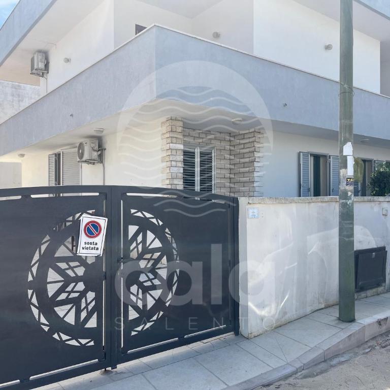 Villino Valeria - Spiaggia a 10 m By Cala Salento - Three-Bedroom Apartment - 40