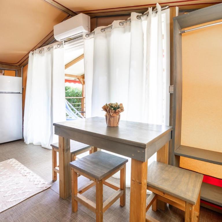 Glamping Italia 90 Mobilhomes & Lodges - Chalet Familiare - 12