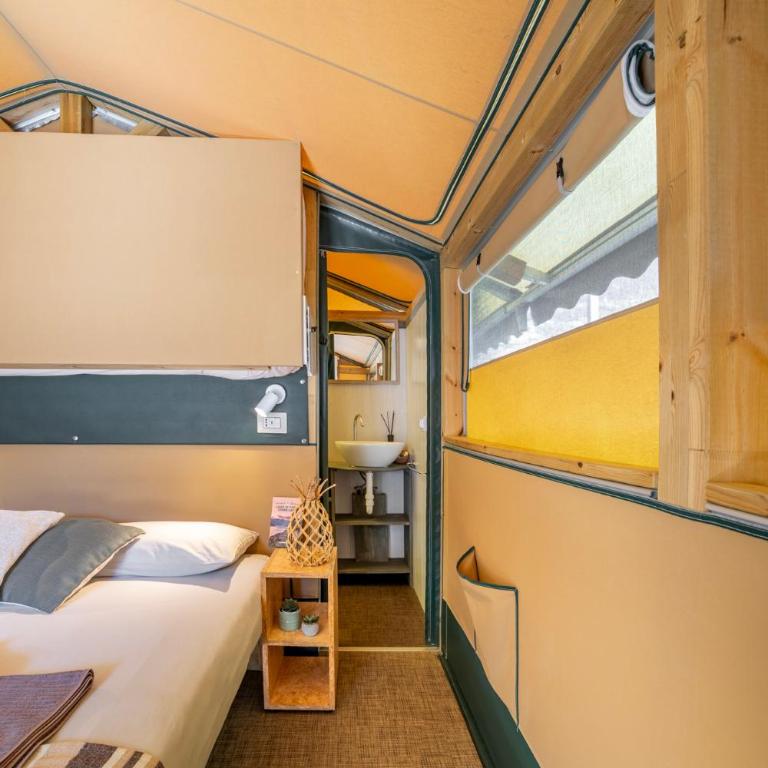 Glamping Italia 90 Mobilhomes & Lodges - Chalet Superior - 12