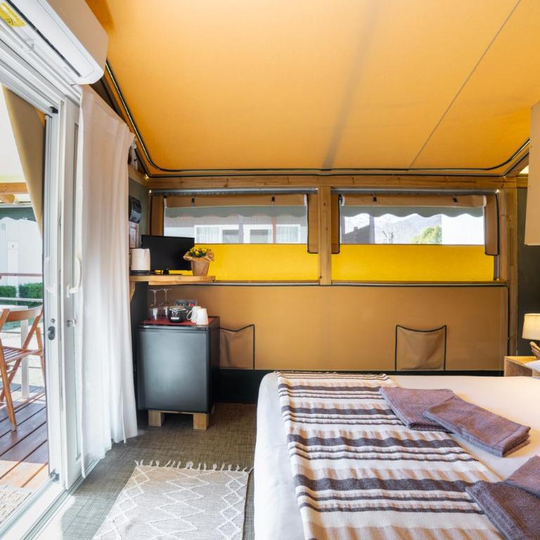 Glamping Italia 90 Mobilhomes & Lodges - Chalet Superior - 10