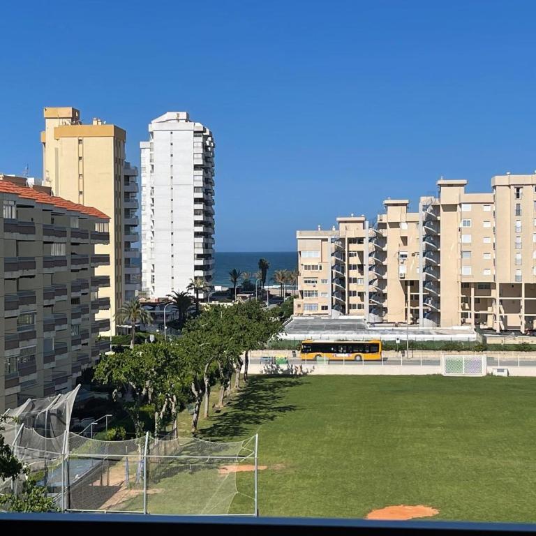 Apartamentos Marblau Rioja II, 5º - Julio y Agosto SOLO FAMILIAS - Three-Bedroom Apartment - 5