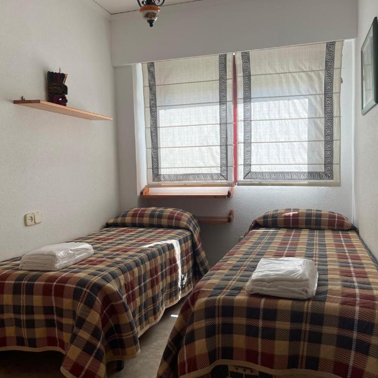 Apartamentos Marblau Rioja II, 5º - Julio y Agosto SOLO FAMILIAS - Three-Bedroom Apartment - 20