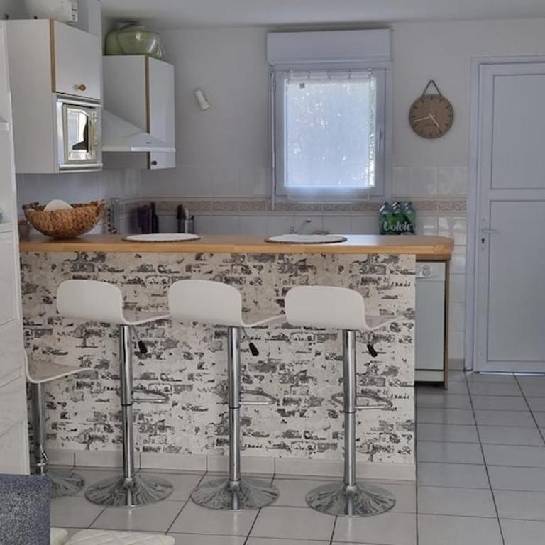 Maison à 100m plage - Tout à pied - 5 pers - Maison 2 Chambres - 37