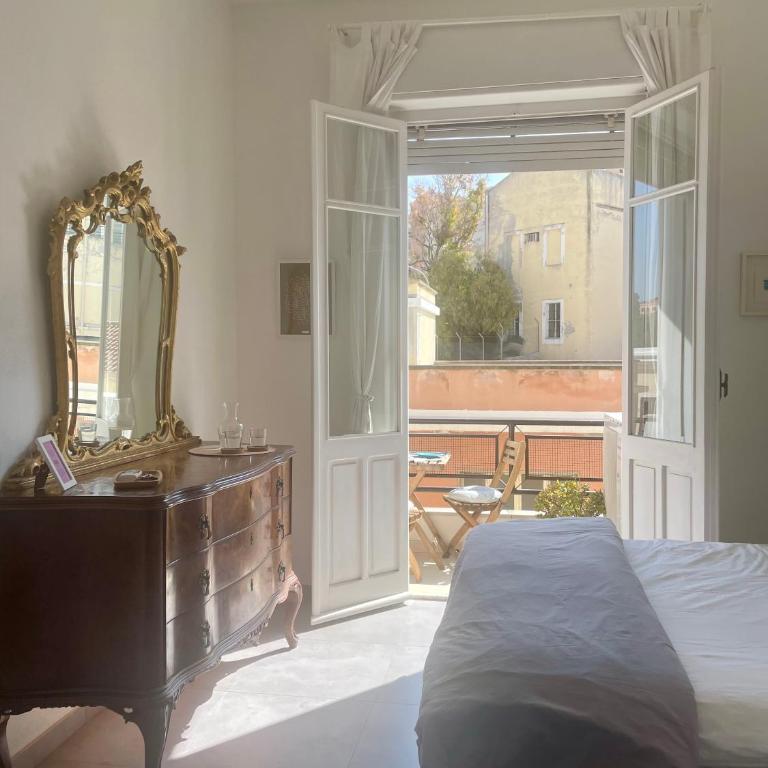 Domus Eura - Locazione Turistica - Double Room with Balcony - 3
