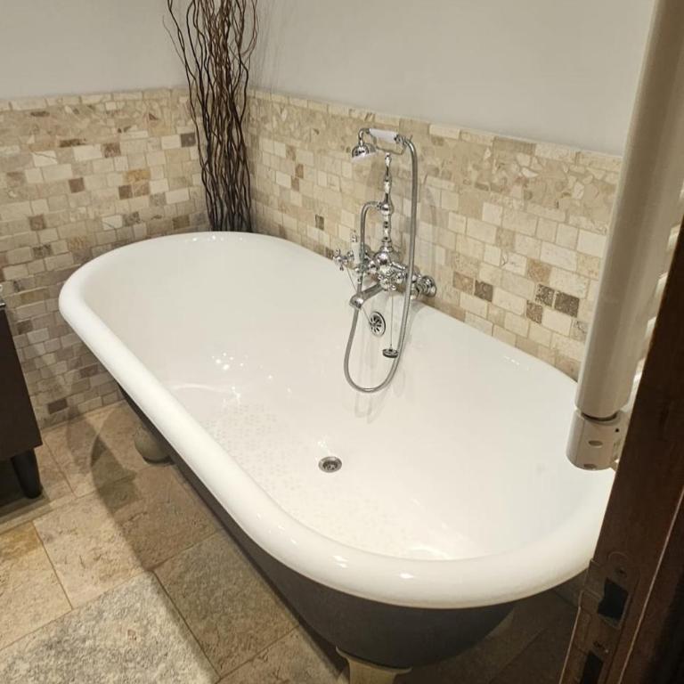 Authentic Old Antibes Duplex with Seaview Terrace - Apartment mit 3 Schlafzimmern - 36