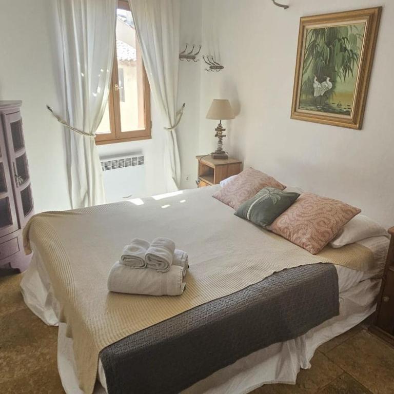 Authentic Old Antibes Duplex with Seaview Terrace - Apartment mit 3 Schlafzimmern - 26