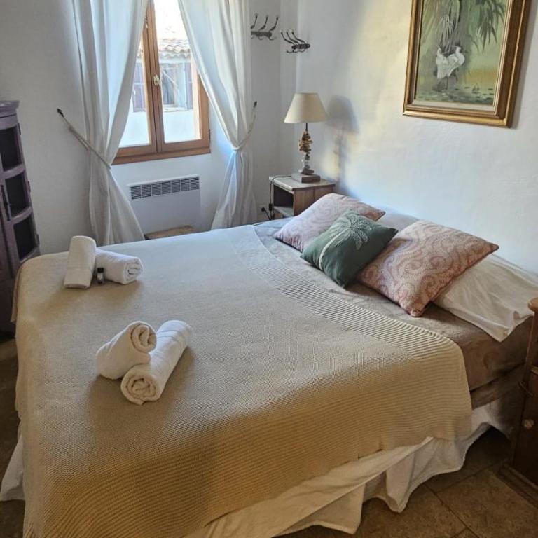 Authentic Old Antibes Duplex with Seaview Terrace - Apartment mit 3 Schlafzimmern - 25