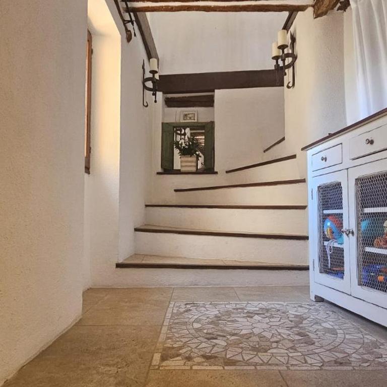 Authentic Old Antibes Duplex with Seaview Terrace - Apartment mit 3 Schlafzimmern - 17