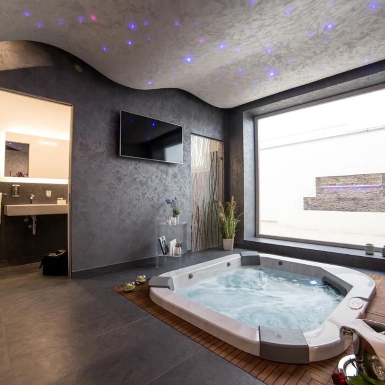 Bhagya x AP Apartment - Suite King con Vasca Idromassaggio - 3