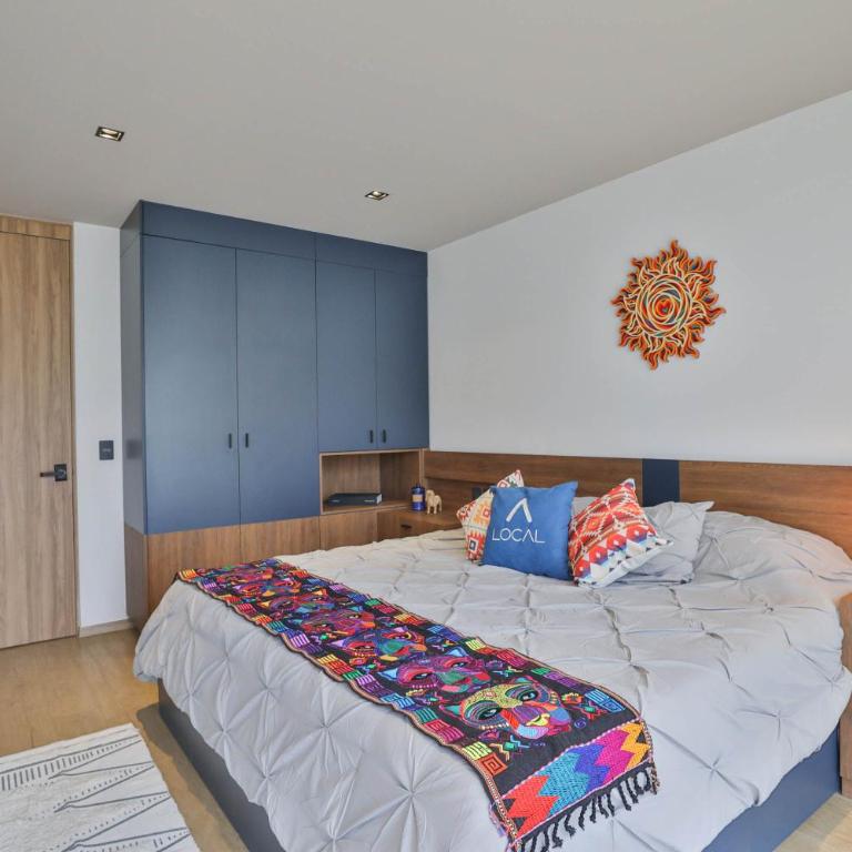 Be Local Aparthotel - One-Bedroom Apartment with kitchenette and balcony - 9