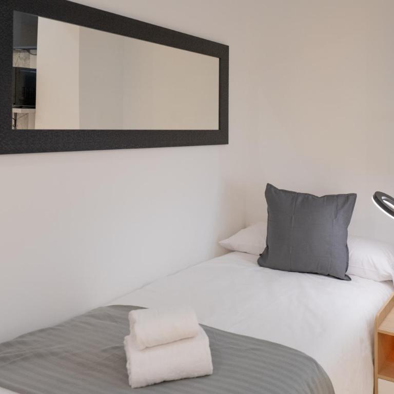 Arturo Soria Studios - Deluxe Apartment - 9