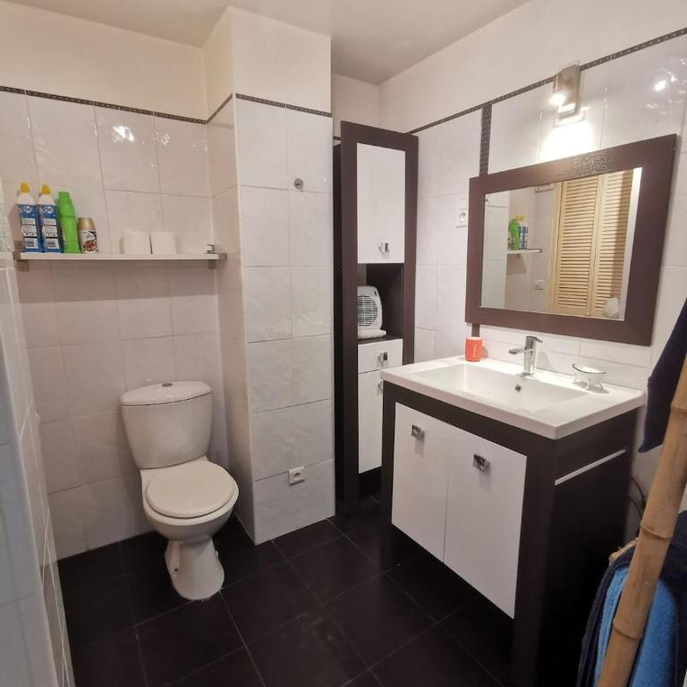 Appartement en résidence avec Jacuzzi - Apartment - 6