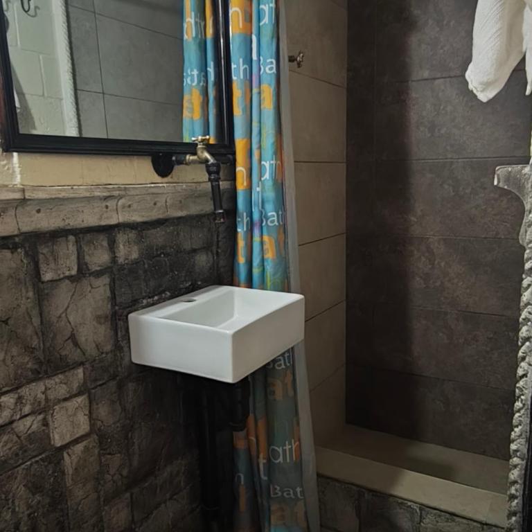 Casa Jazz - Double or Twin Room with Private Bathroom - 6