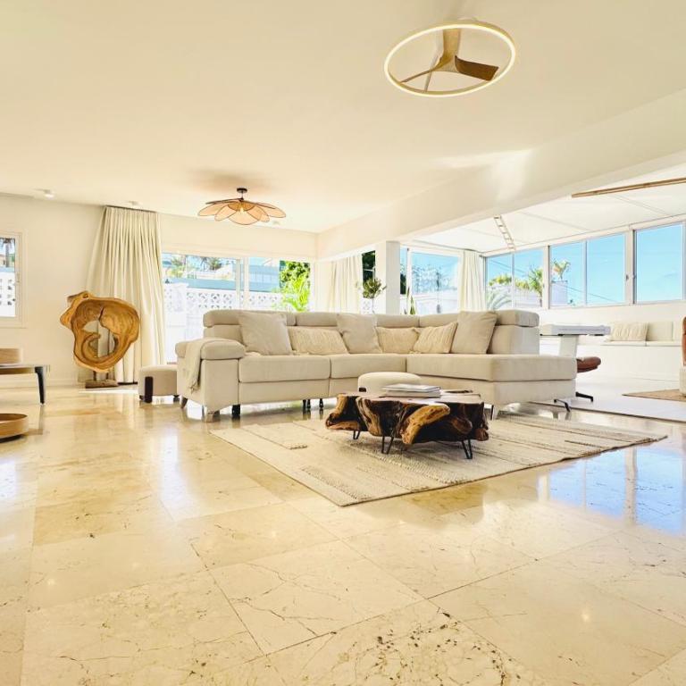Villa de Luxe, 360m2, 4 chambres, vue mer, piscine privée et chauffée - Villa - 6