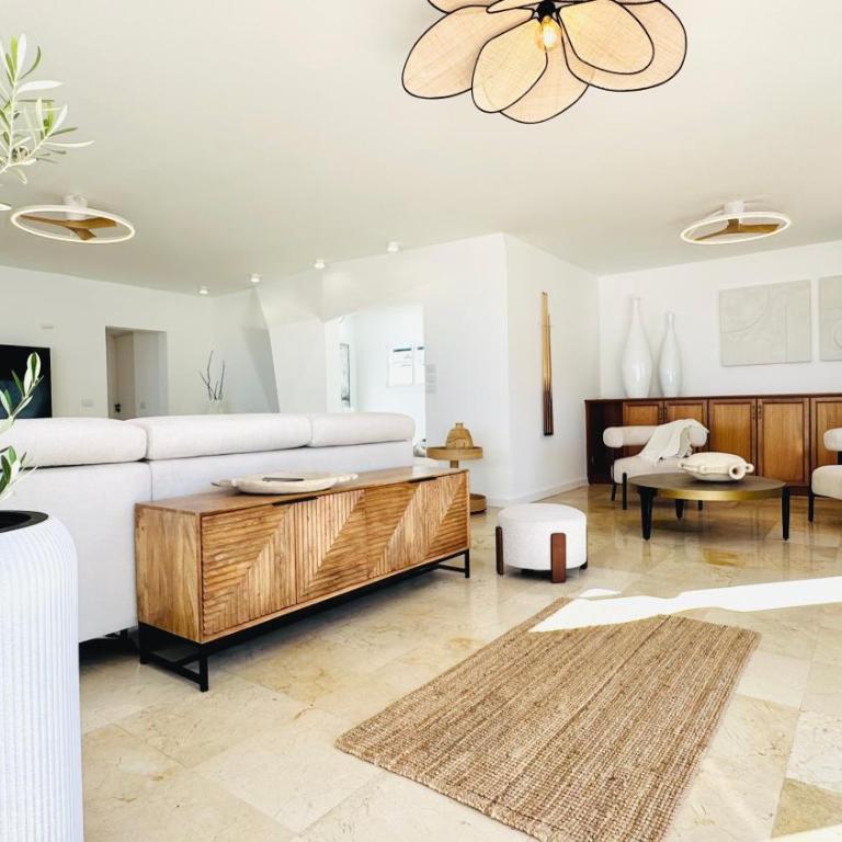 Villa de Luxe, 360m2, 4 chambres, vue mer, piscine privée et chauffée - Villa - 12