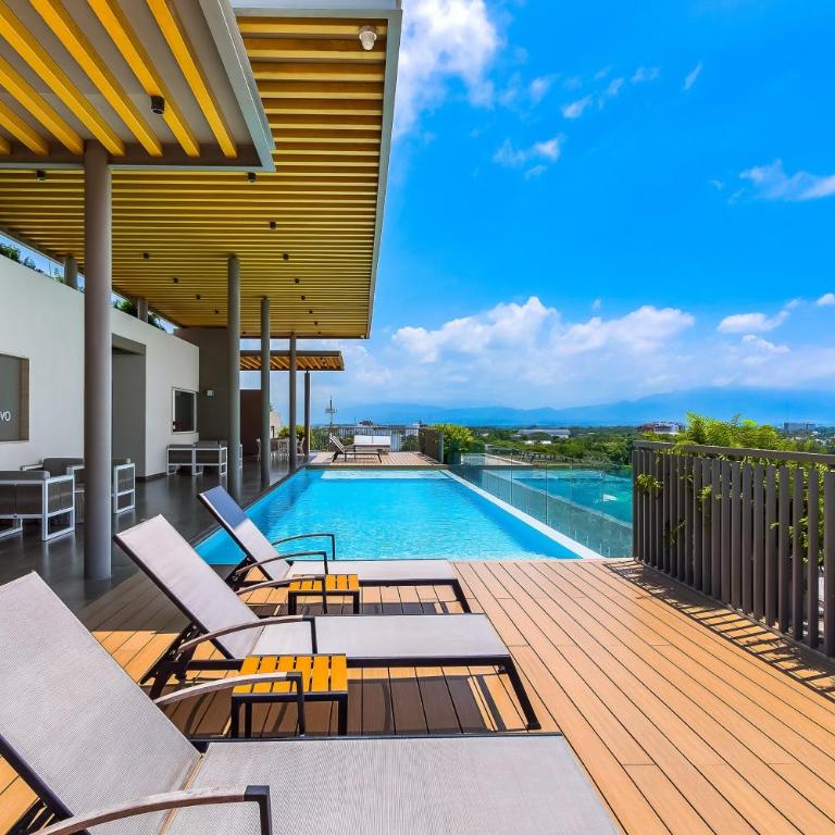 Modern condo with breathtaking views, infinity pool, and en suite bedrooms - Casa - 38