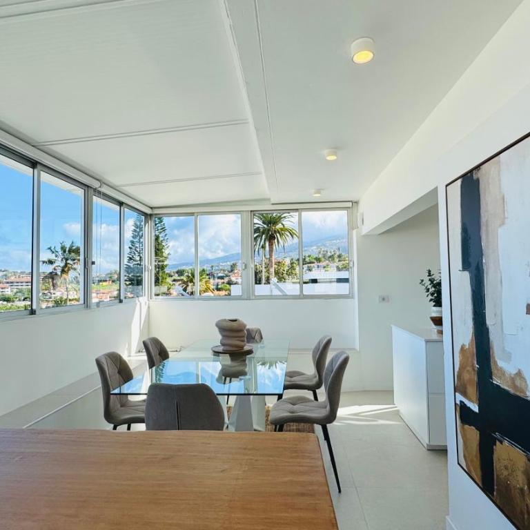 Villa de Luxe, 360m2, 4 chambres, vue mer, piscine privée et chauffée - Villa - 33