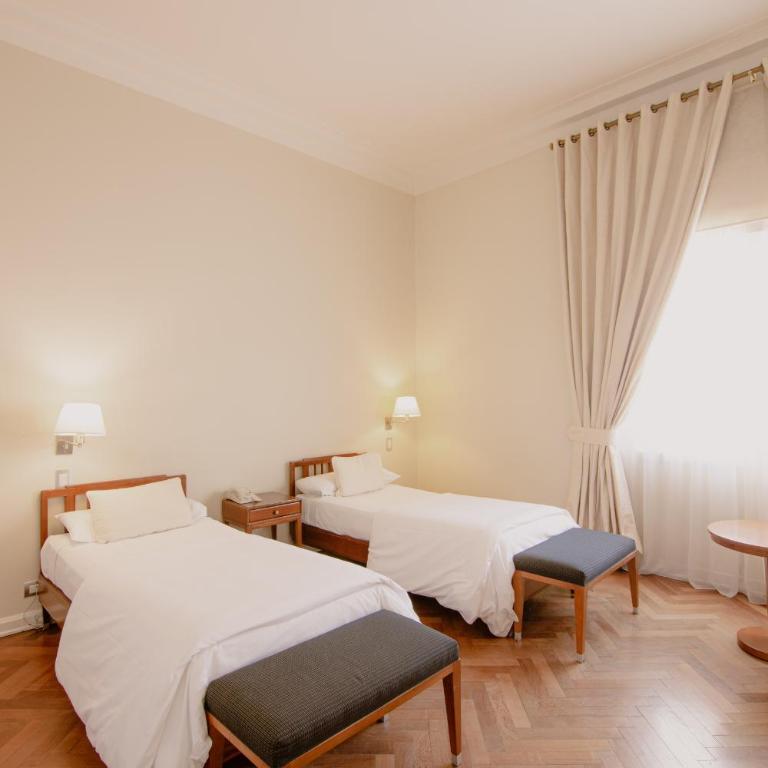NH Gran Hotel Provincial - Habitación Doble Estándar con vistas al interior - 2 camas - 1